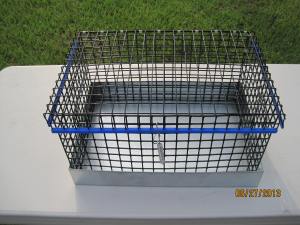 Single hole 1 x 1 vinyl wire 14 gauge 12W x 18L x 8H cavy cage no bottom $35.50 With bottom $39.50 